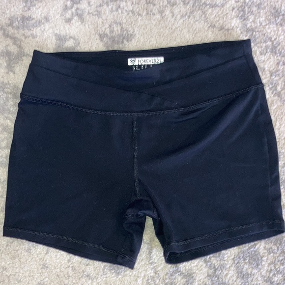 Workout shorts - Picture 5 of 11